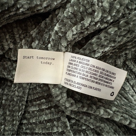 Velour Knit Style Women's Cardigan Sweater Dark Green size small - Picture 9 of 11